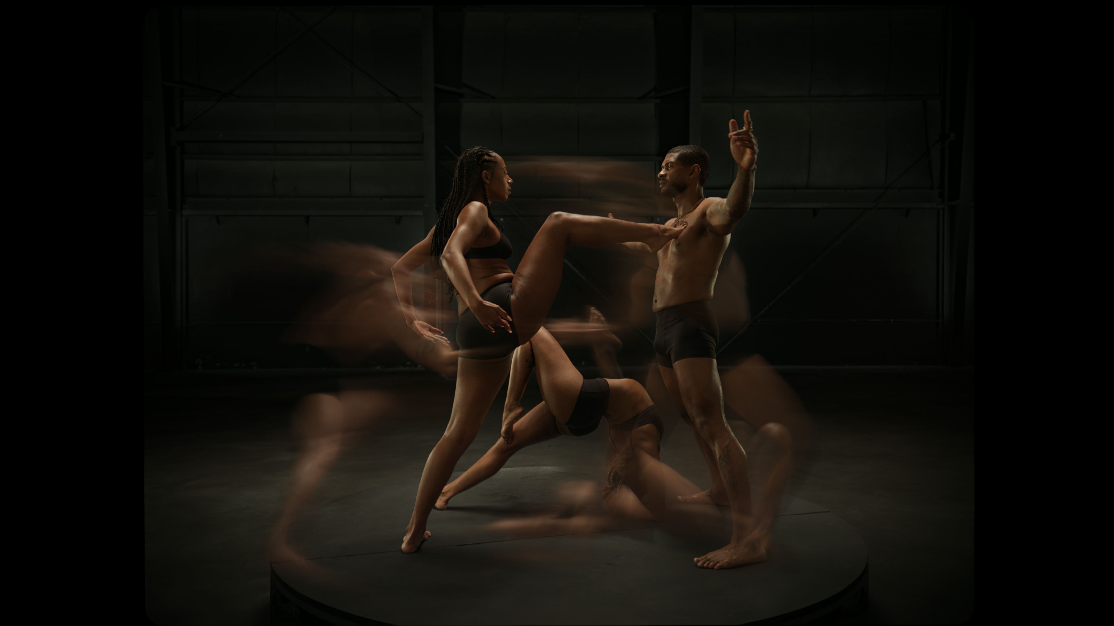 Usher_Risc_It_All_clean_UHD_4444-015.mov_snapshot_00.34.444
