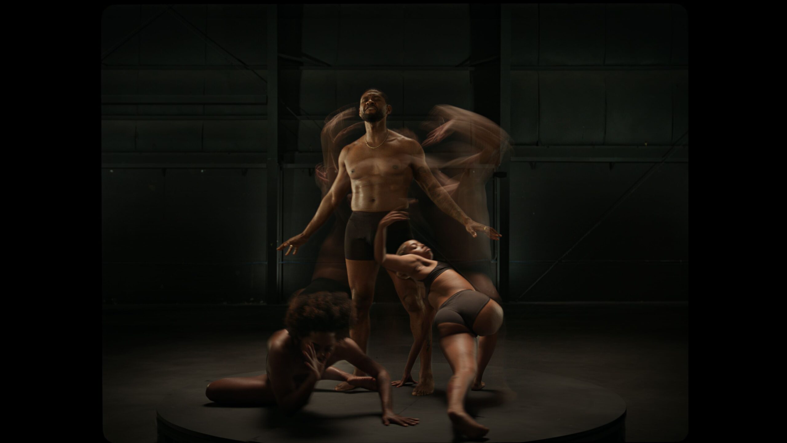 Usher_Risc_It_All_clean_UHD_4444-015.mov_snapshot_01.17.798